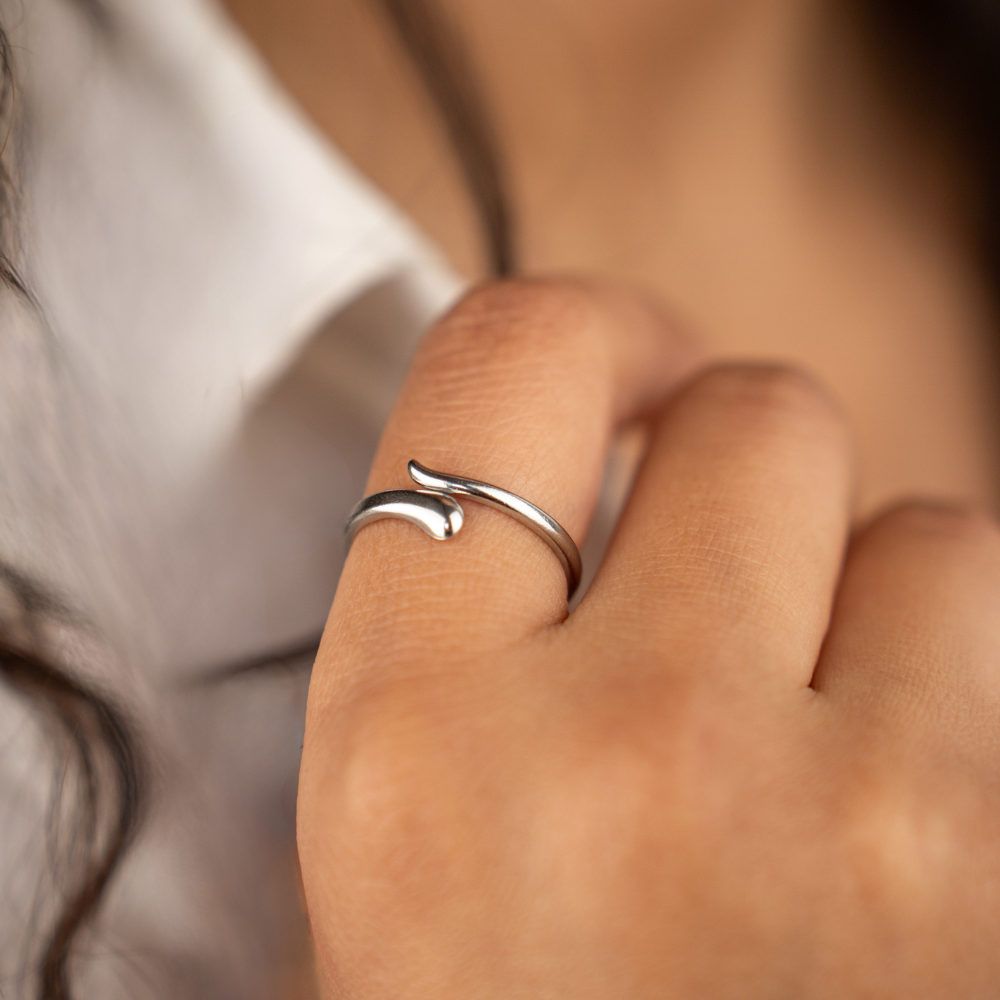 Ring: Calm Curve (one size)