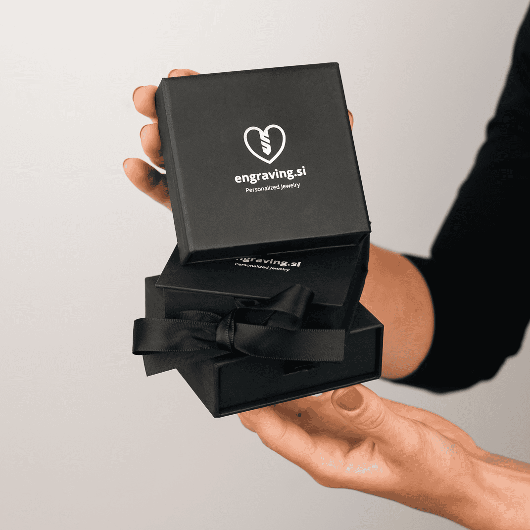 Bracelet: Heart Pendant