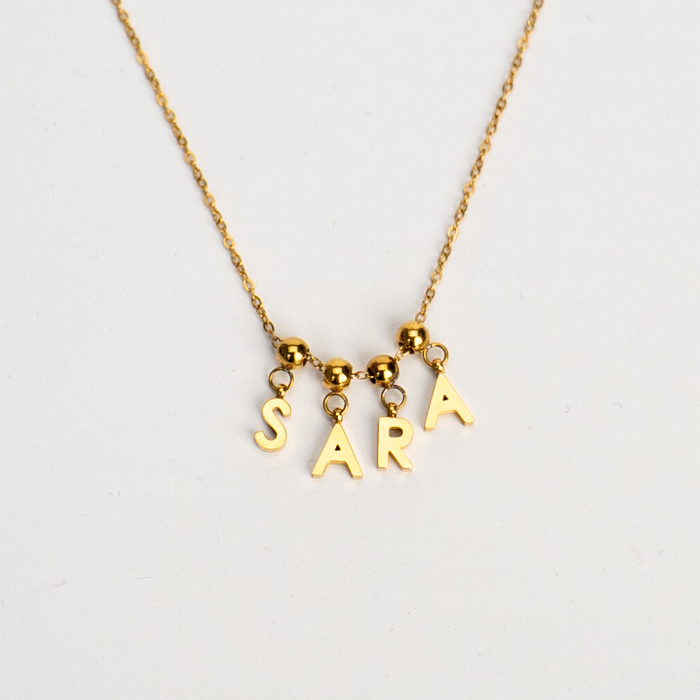 Colier: Name Letters