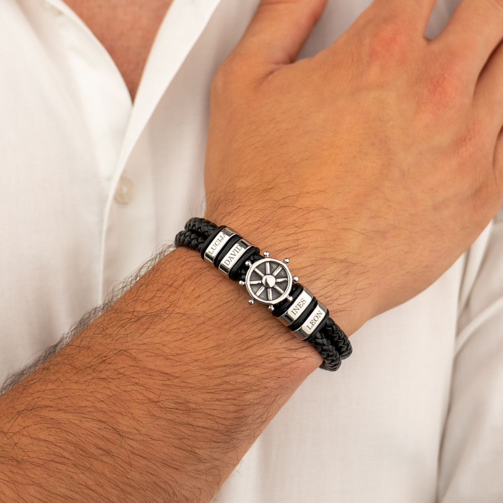 Bracelet: Captain