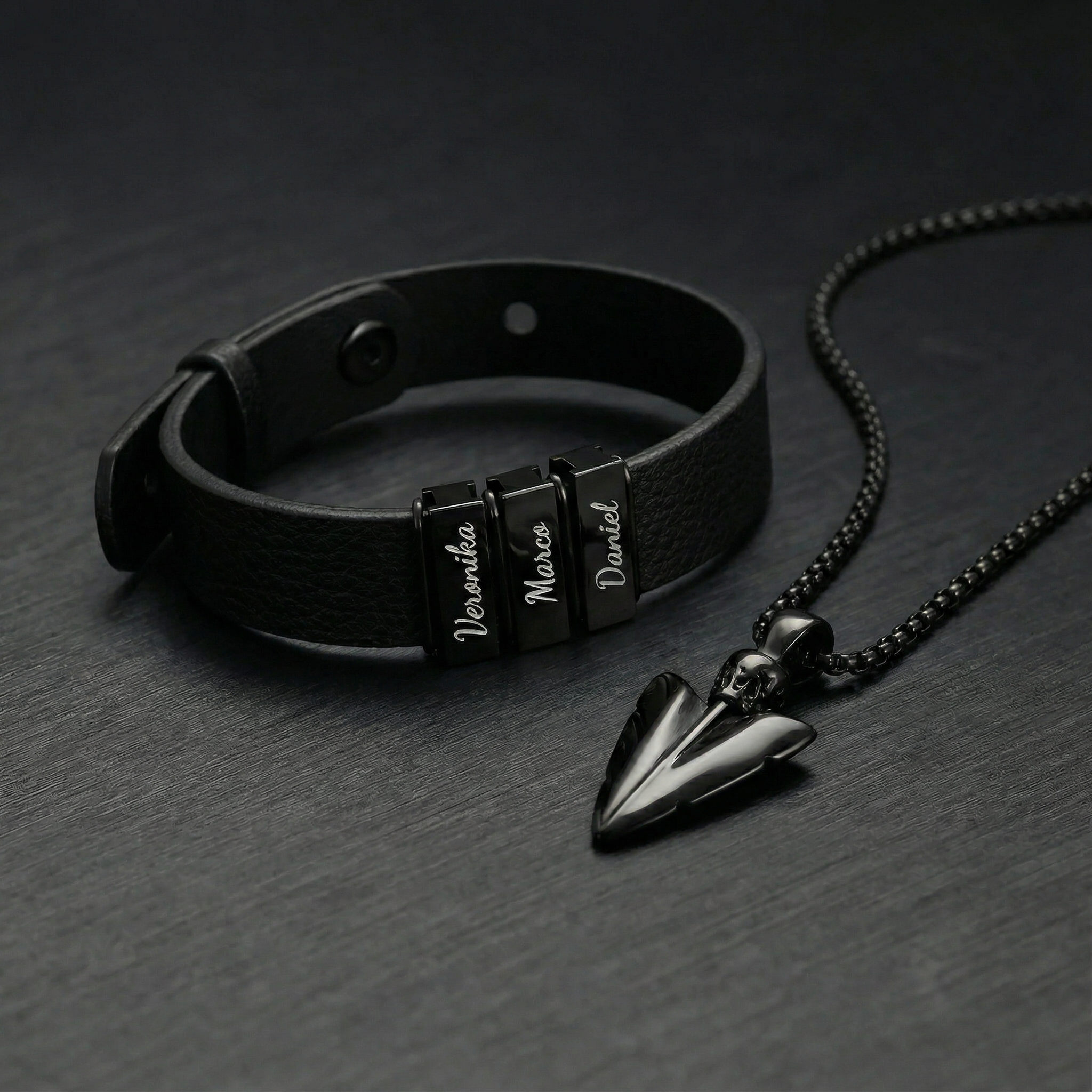 Set od 2 komada: narukvica Ranger Black + ogrlica Arrow